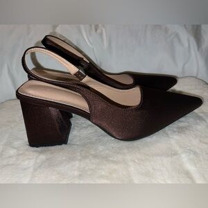 SHEIN Chunky Heel Pumps